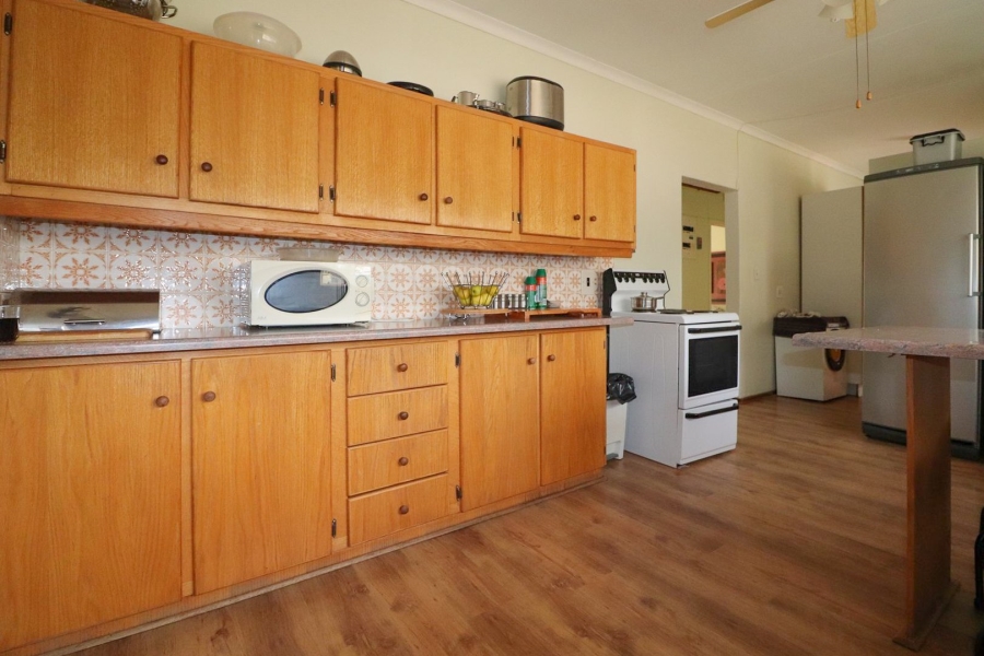 To Let 3 Bedroom Property for Rent in La Hoff North West